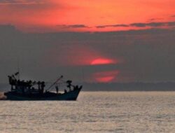 ilustrasi_kapal_ikan_asing_ilegal_840x576