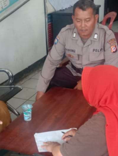 a2af8573-2de7-4cef-b2b5-18828c003b26