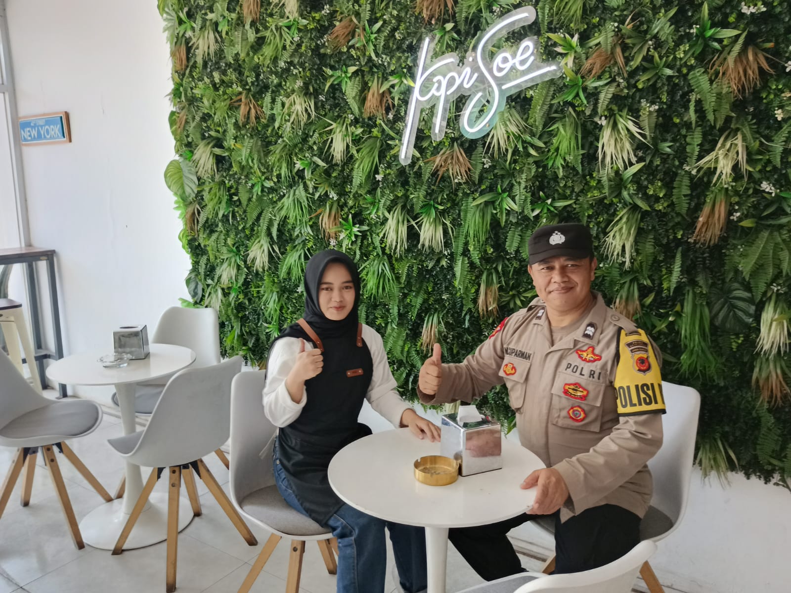 4aa09b76-40dd-4b0e-bf01-36af35eb4ece