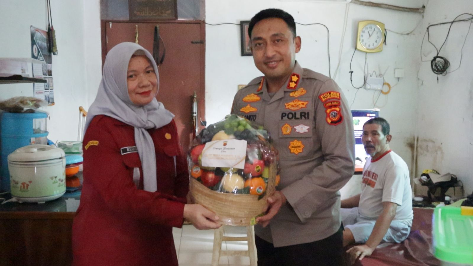 737aa914-b326-4392-87e8-ea7316162077