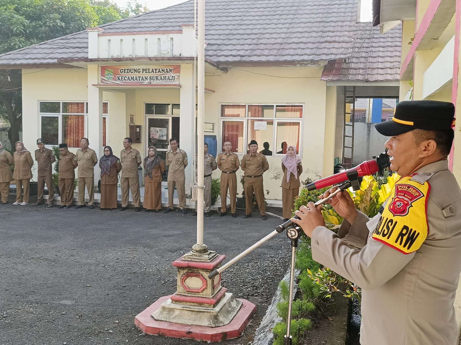 94c1014a-f57c-4195-a9b9-6995e103916b