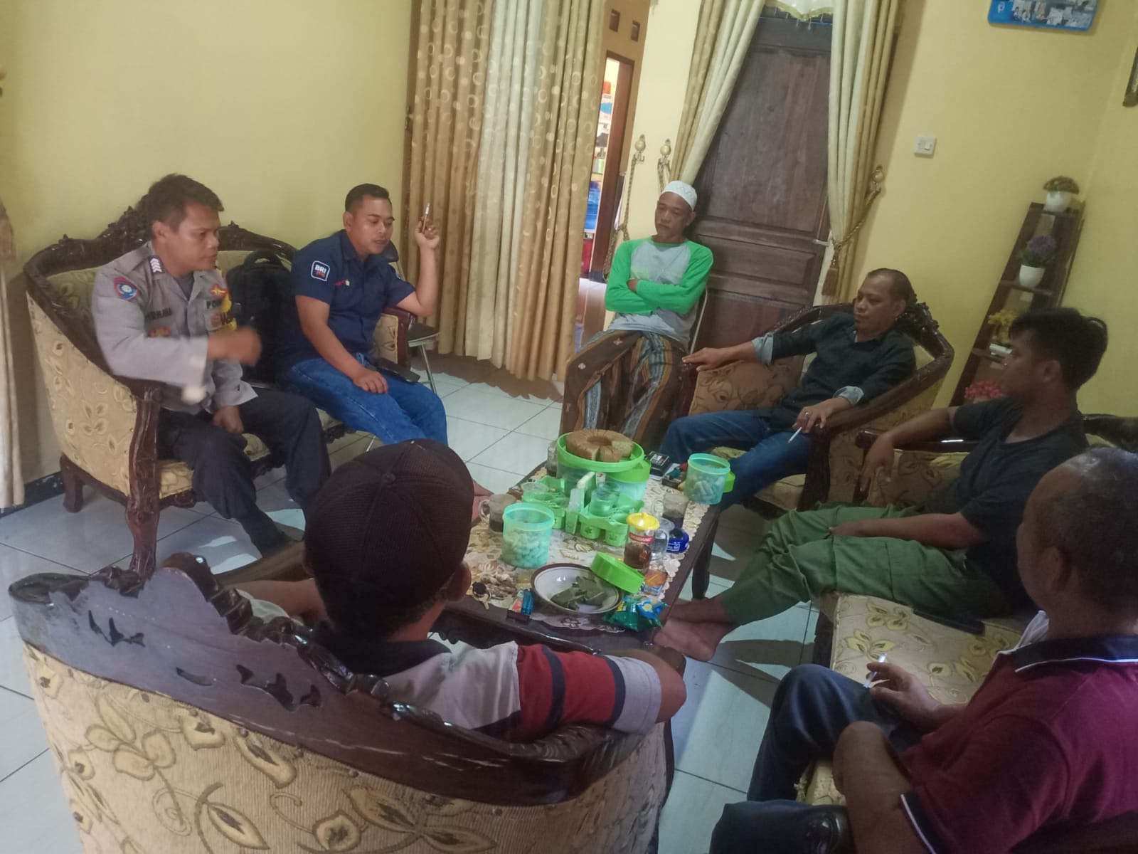 9810126c-4b44-438f-a5af-f85b9b59296d