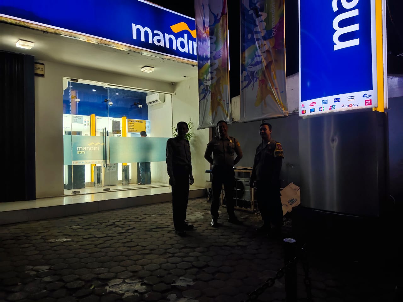 046fe925-c592-49d8-bbaa-46b425234cf2