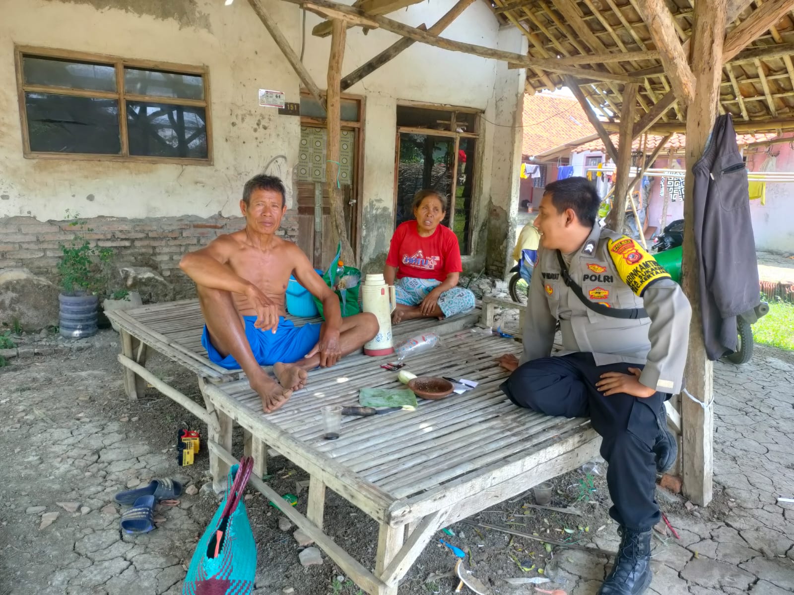 2ccf5a20-1002-49c8-92bd-8f30120e8521