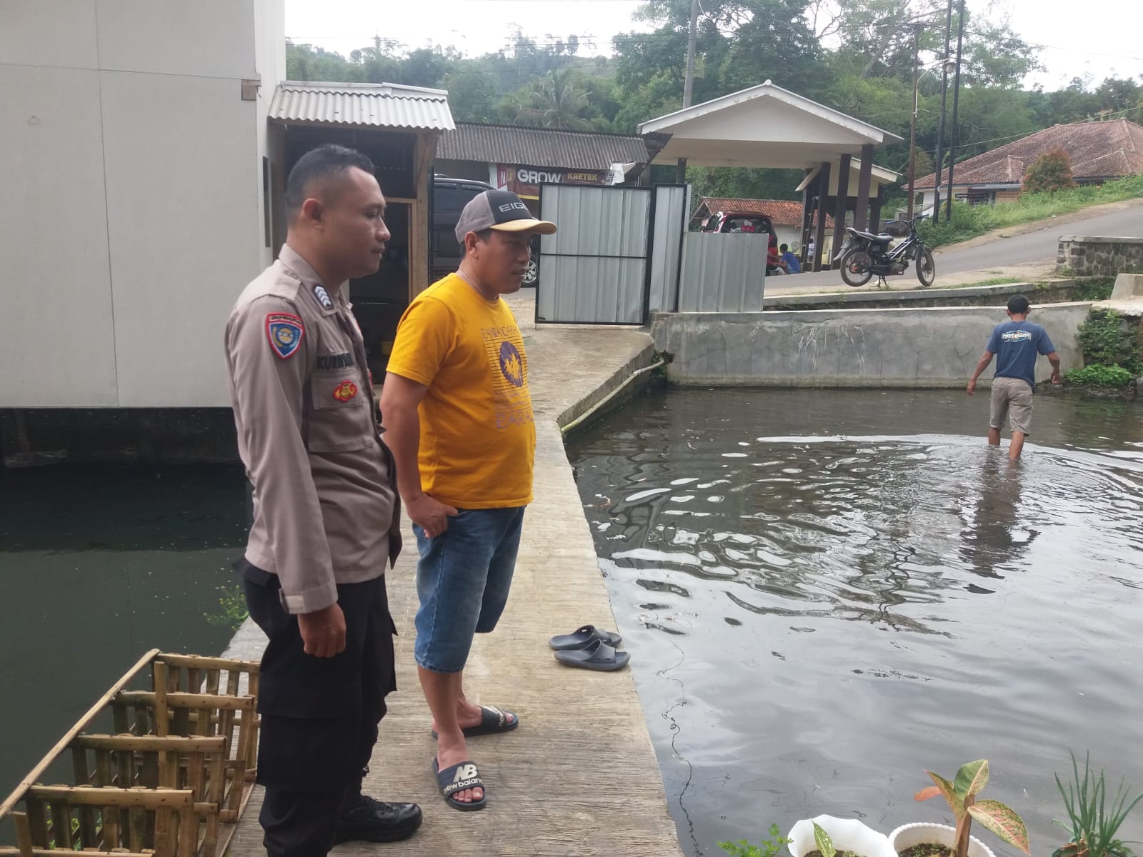 8e697ca1-9cc7-4b3c-8b37-d3f3a6112775