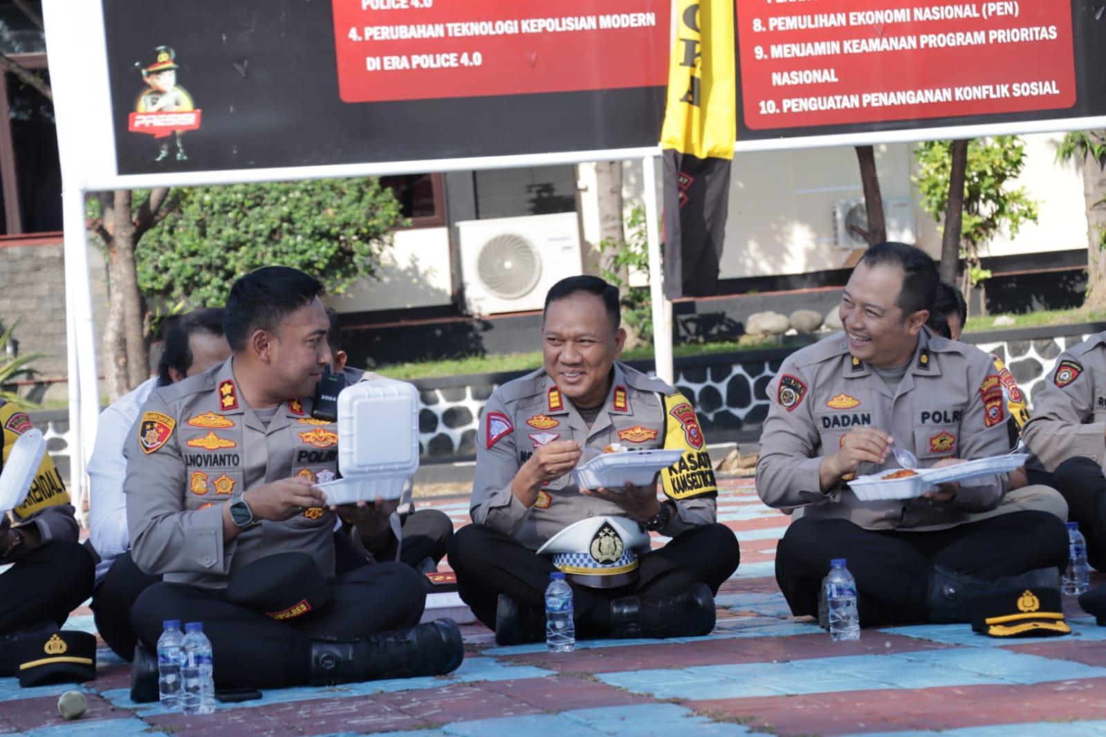 cca455f7-c741-4e2f-962b-78ac5573006f