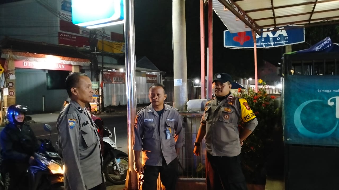 ffcf1afb-1841-452f-b552-605cacc45f60