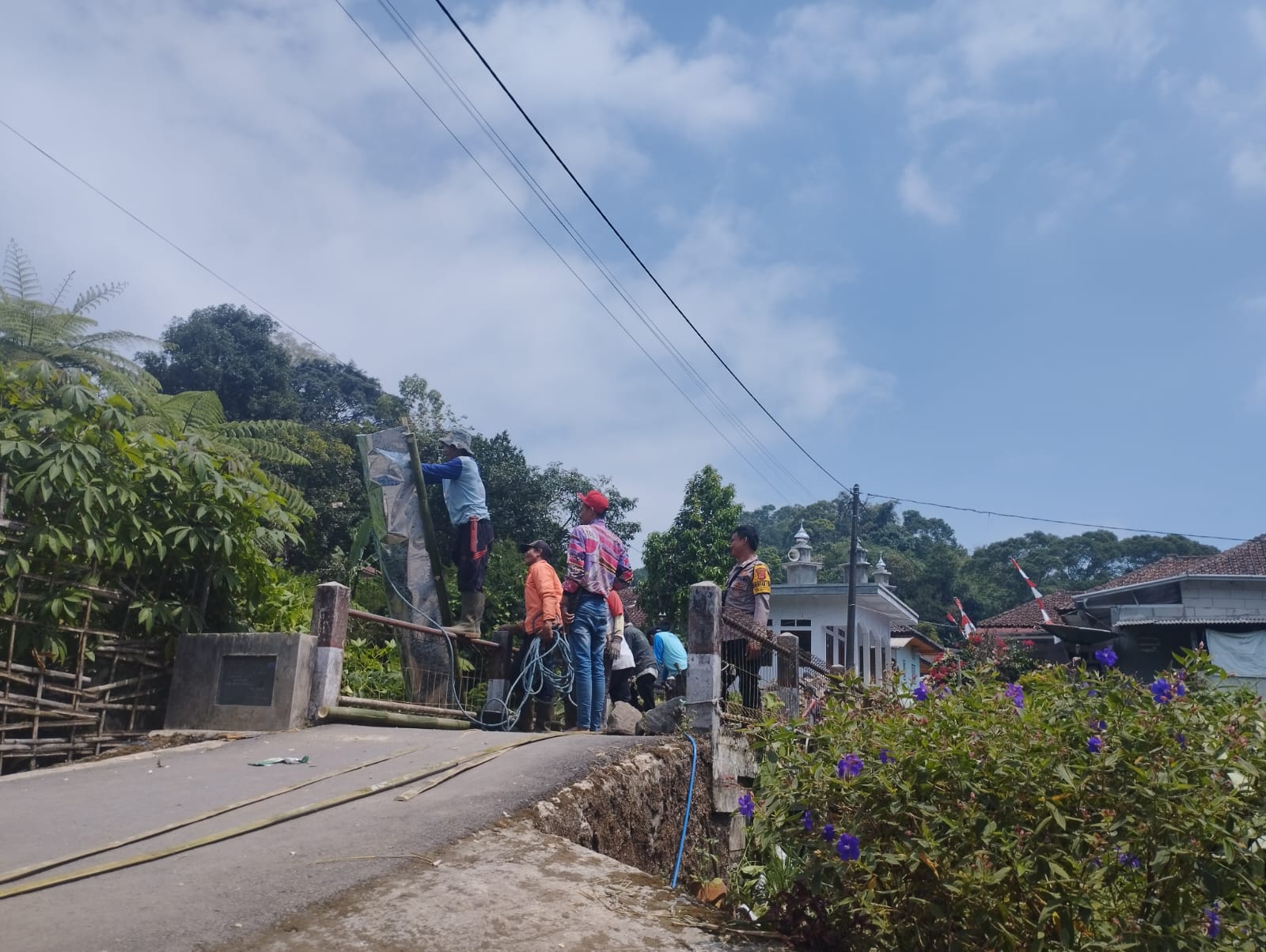 00e4b050-9741-49fd-b9fe-aaf19fed0128