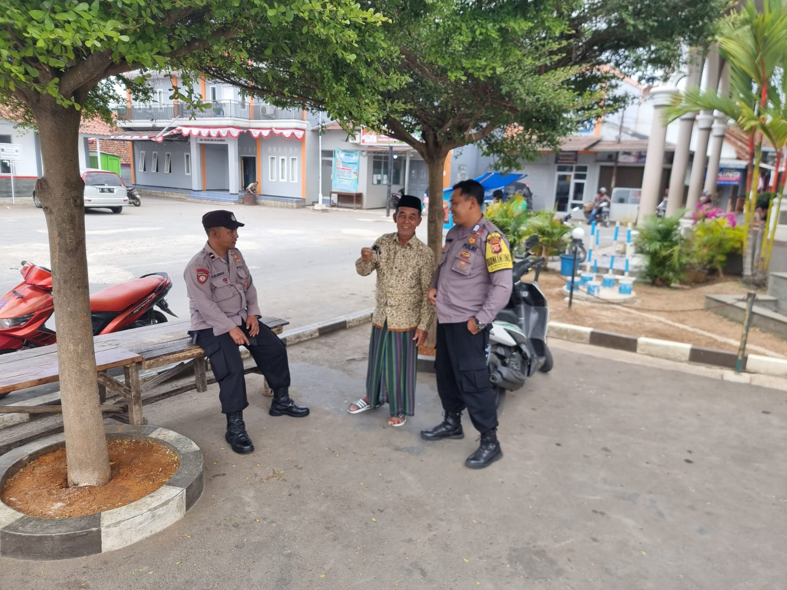 1371f96f-2a2e-4fcb-a25a-6749b3f9bcde