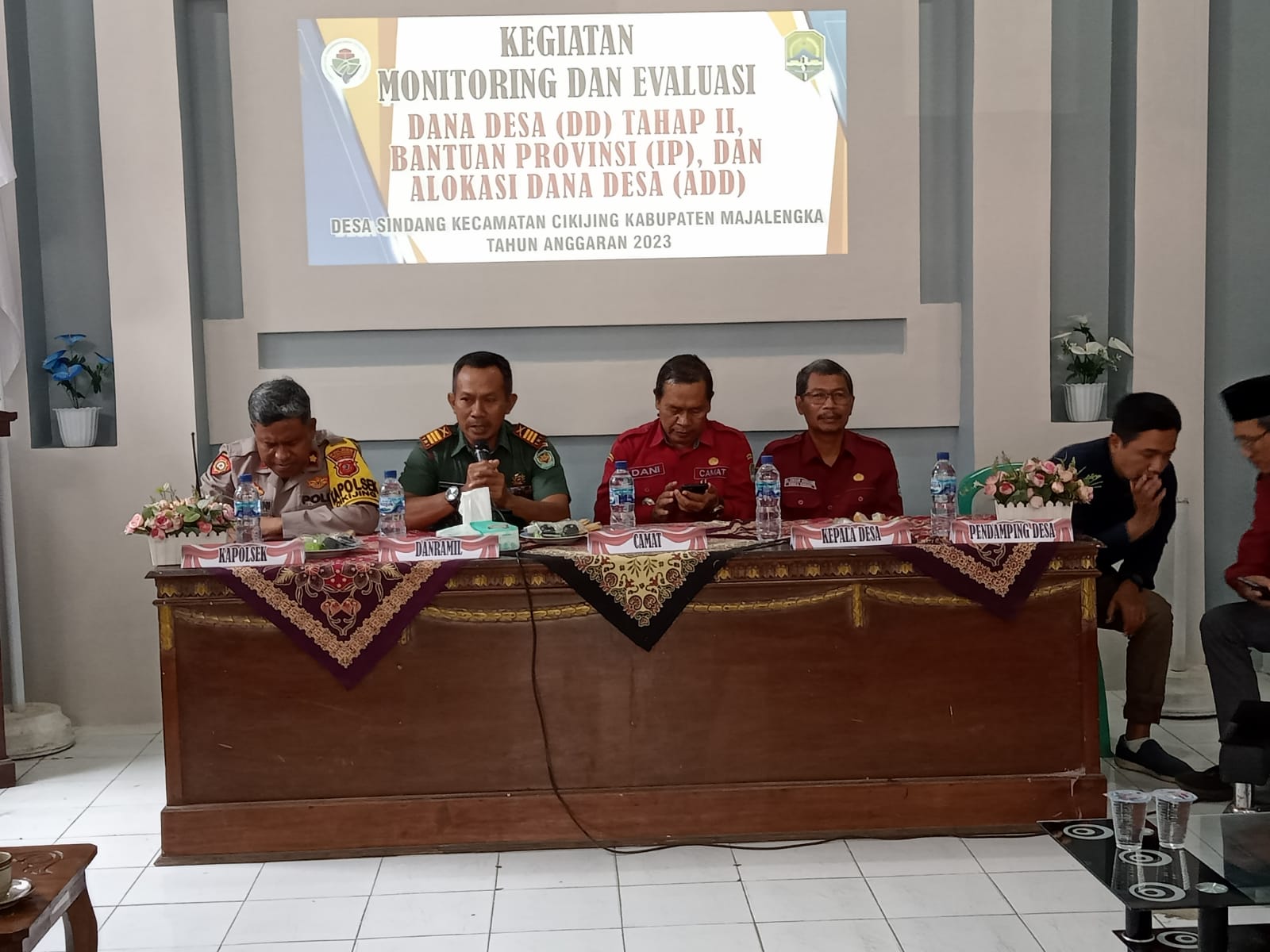 196b3e93-9154-41b8-bb7b-c7ef2b737942