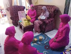 2e1f6548-69fd-4d41-a55c-939a5e8d2744