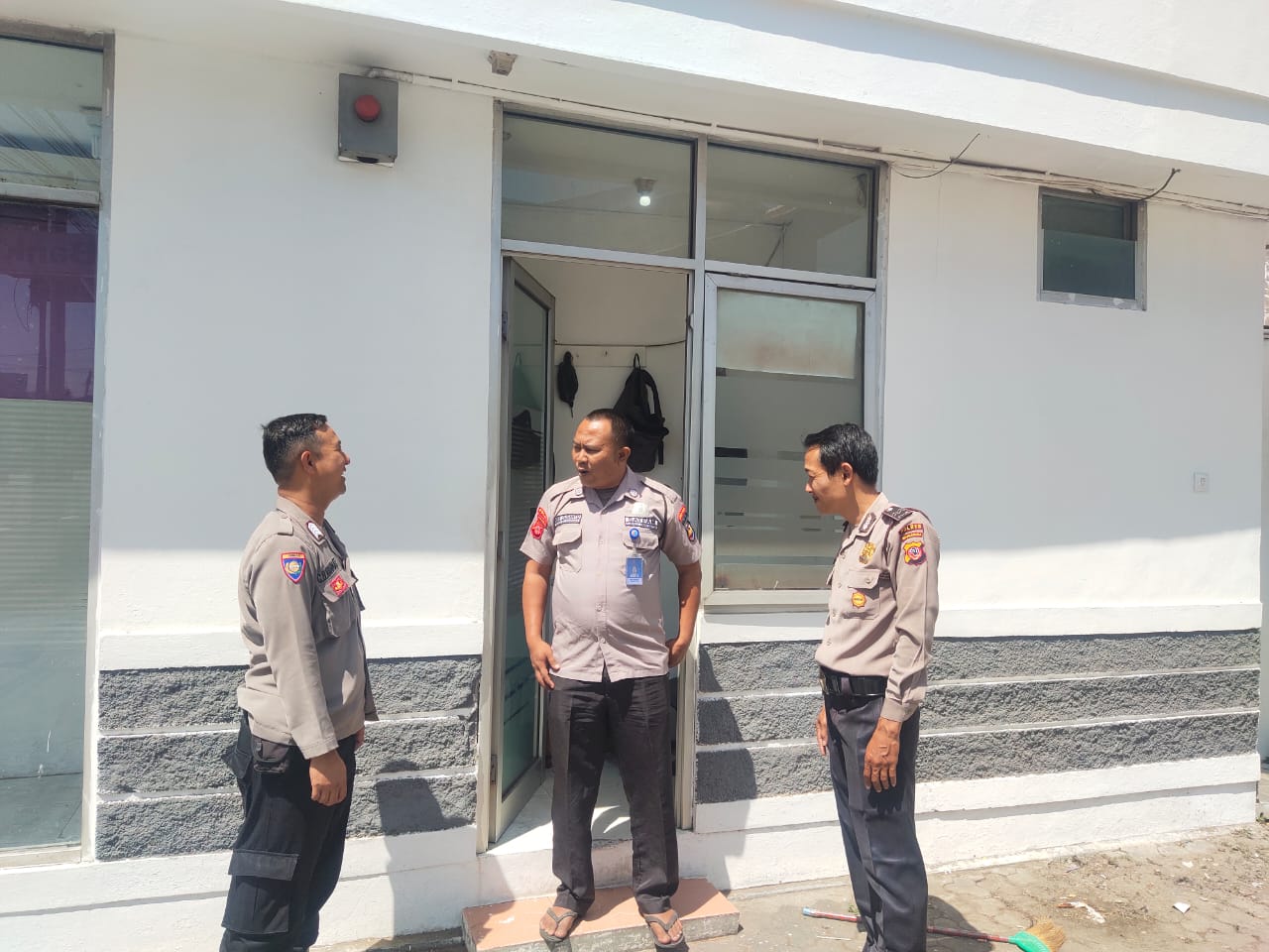 6171e525-bb06-4a6f-a4c4-4a5ac385981e