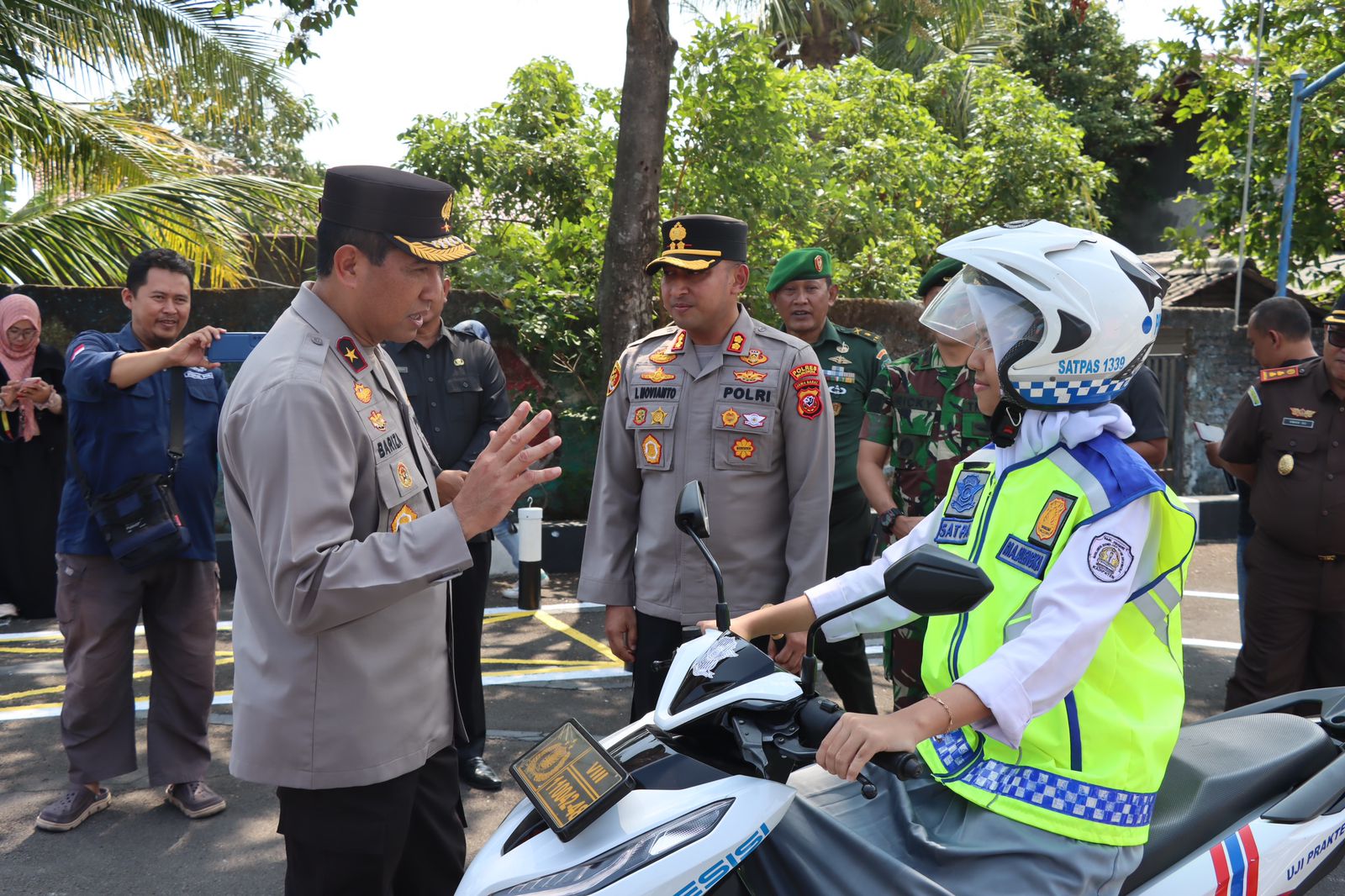 86aecd3c-73fa-4fea-a114-67f3aa1d7ddb