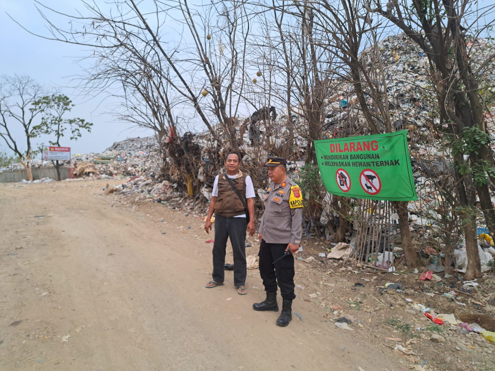 c8842a07-f5a7-4956-9f81-1dd0e1186844