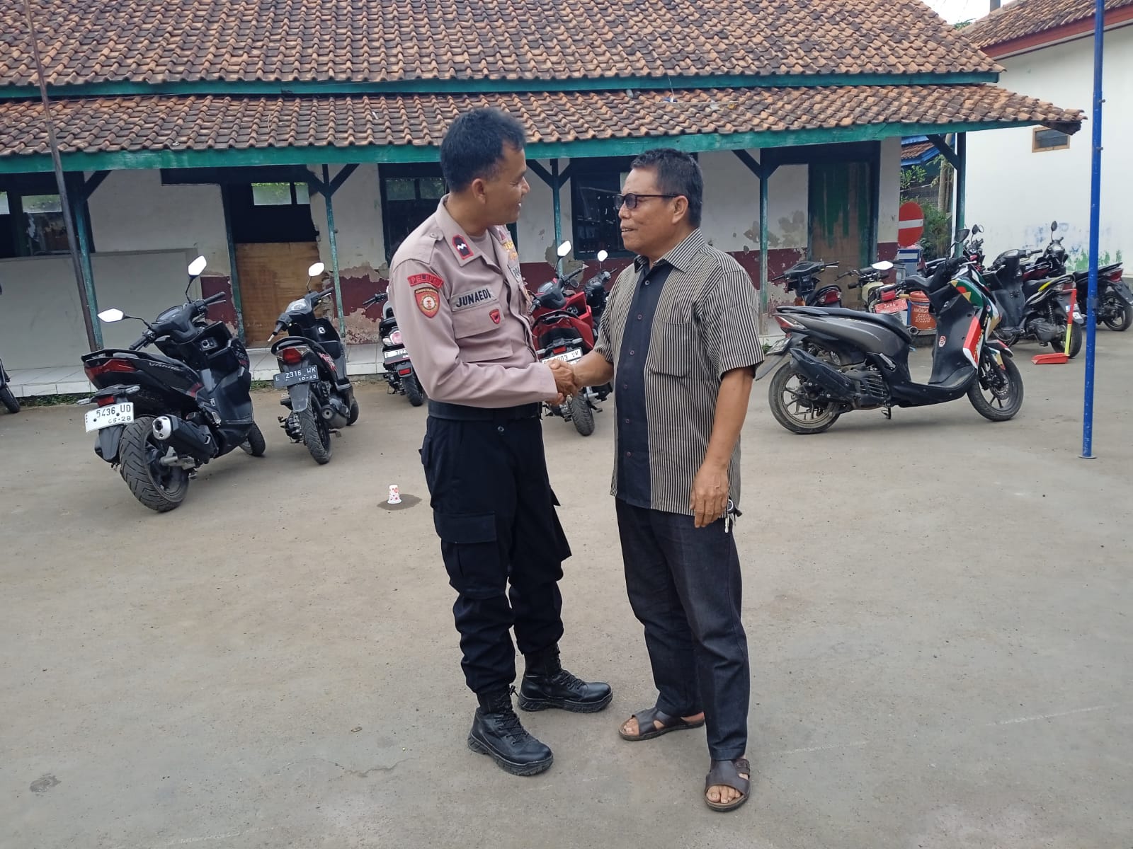 cc5d6ddc-3886-49e8-a2b4-9663e0f4daf8