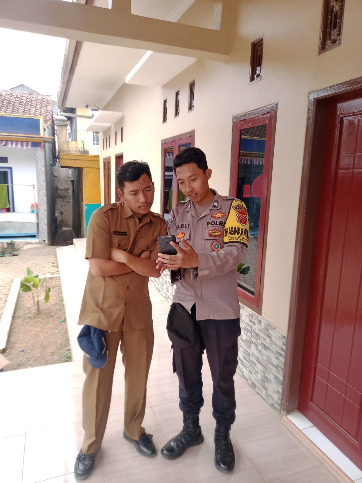 cd7eeb0c-1904-4ceb-8a94-8d53edff669f