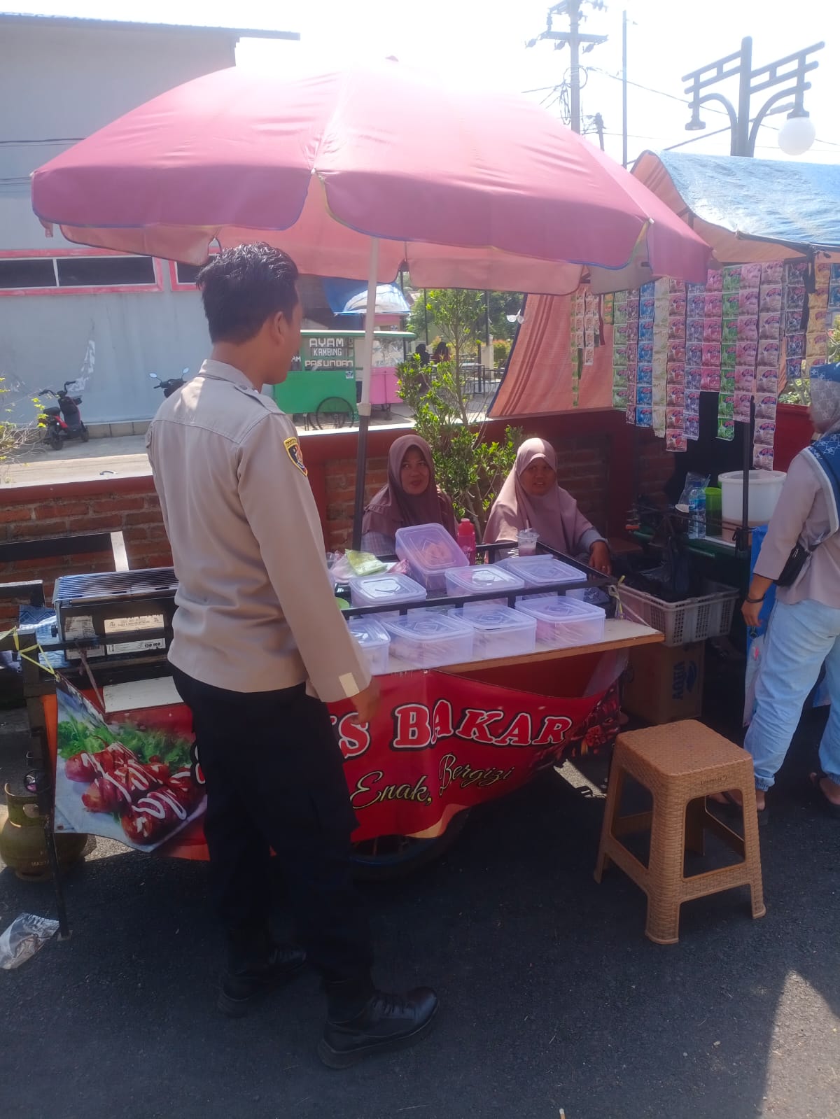 e74a735d-fa49-4fc8-9580-ed4efe663d10