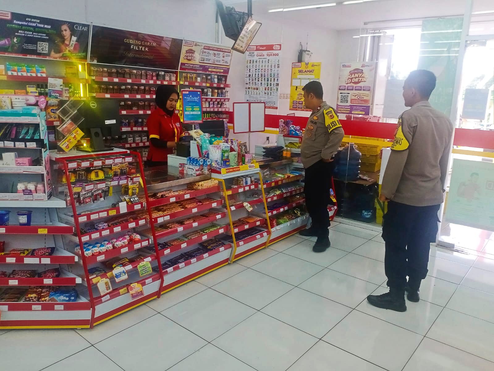 f8df2319-9821-472c-ba2b-9737a180ffb2