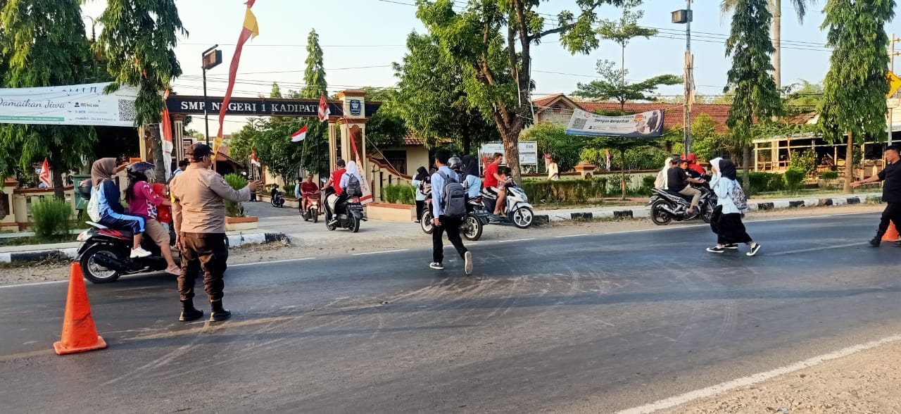 ff591ea5-8645-42b3-bf6c-03022ce9eb5b