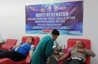 8ae50733-f5cf-4bc0-8940-991eb0b5f251