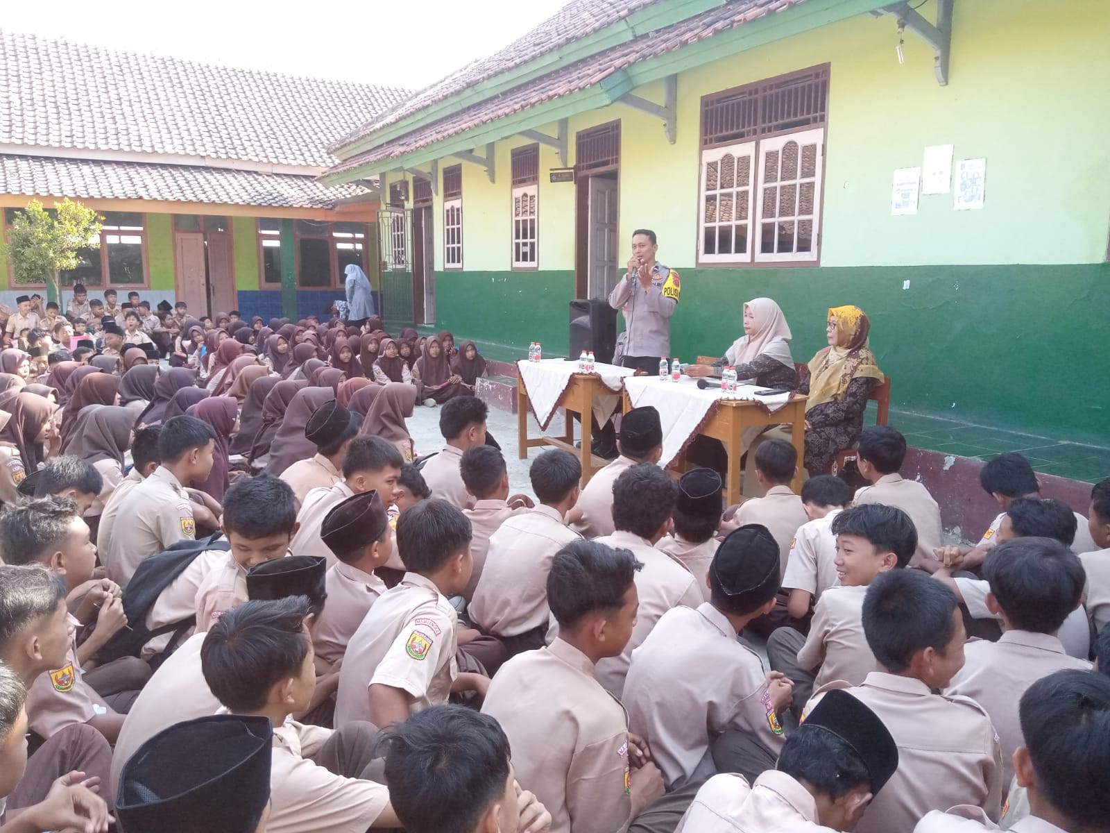 0b8d18ea-b5cc-410c-9b6d-8f64ecad3635