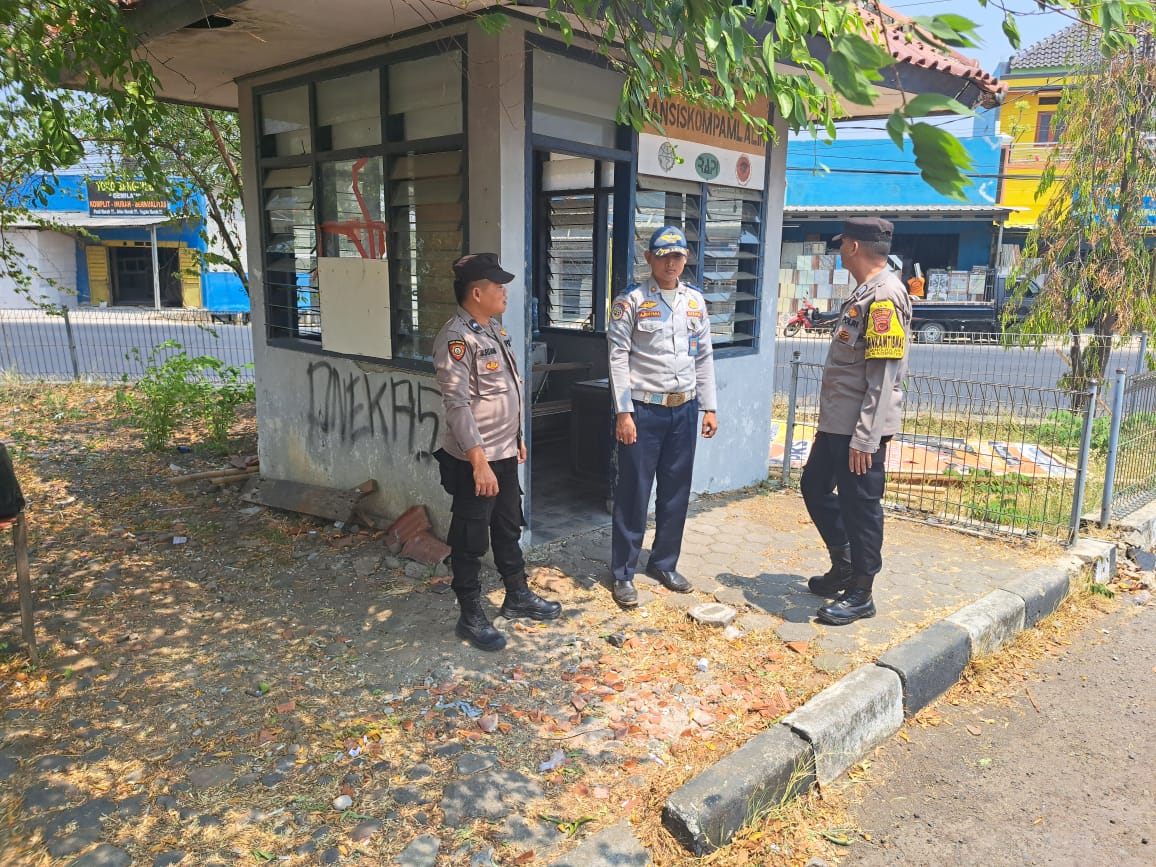 15943bd7-1ef6-40b6-872a-279e6385c4eb