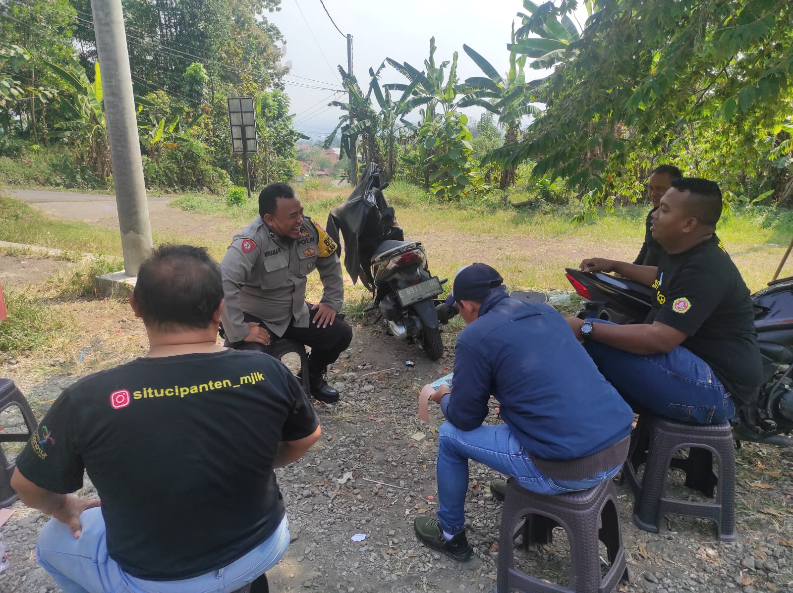 19952b09-cdfc-4997-a598-bb5c560ffc84