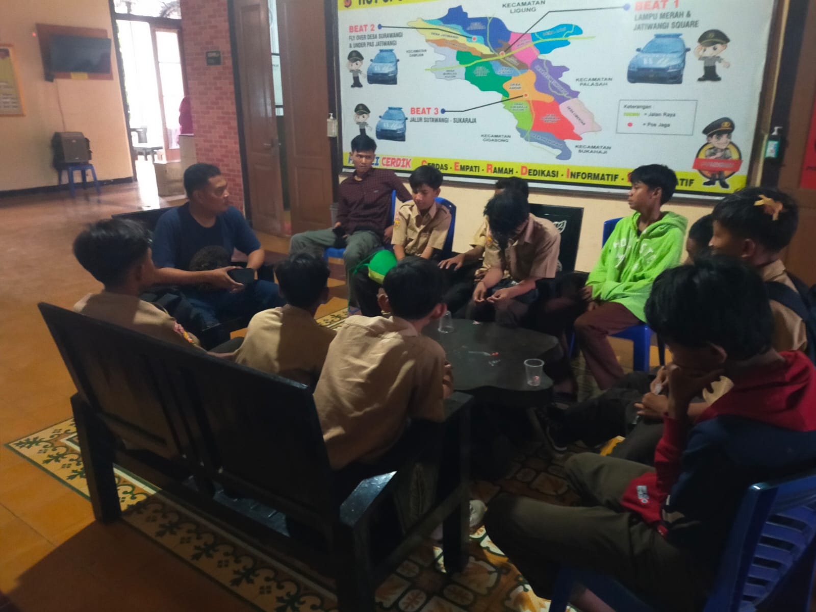 ff7748ec-6445-47e9-a4d9-cd7f7bdd4d07