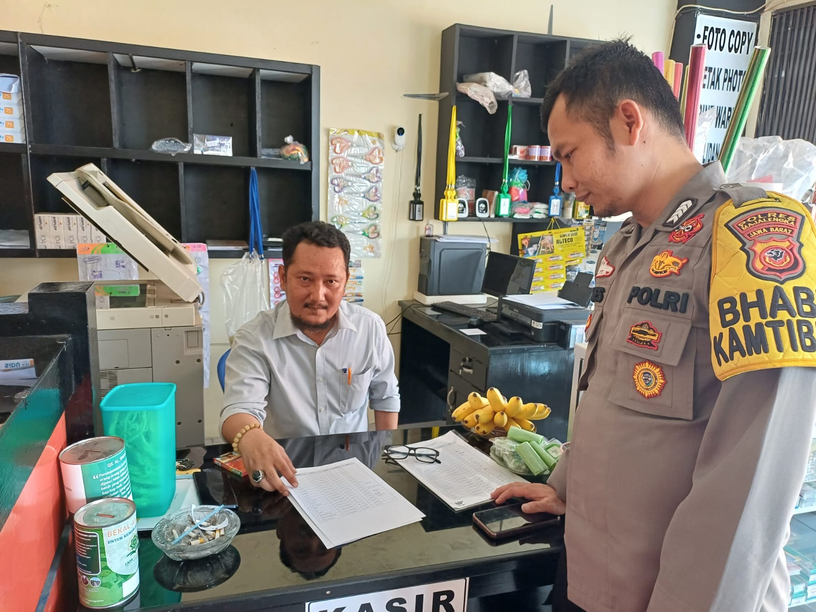 21b4fa12-1003-4630-8720-6f57c9d39177