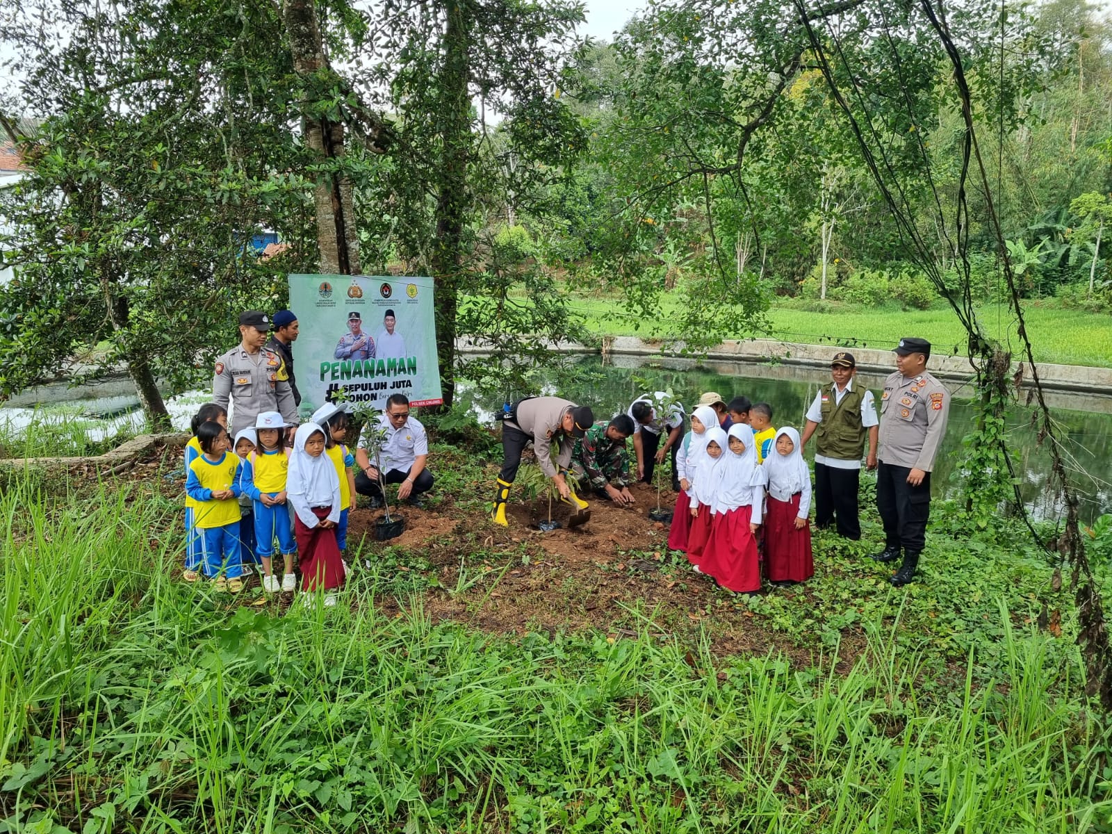 5e583c54-68a6-4694-957f-b27fffbcebc7