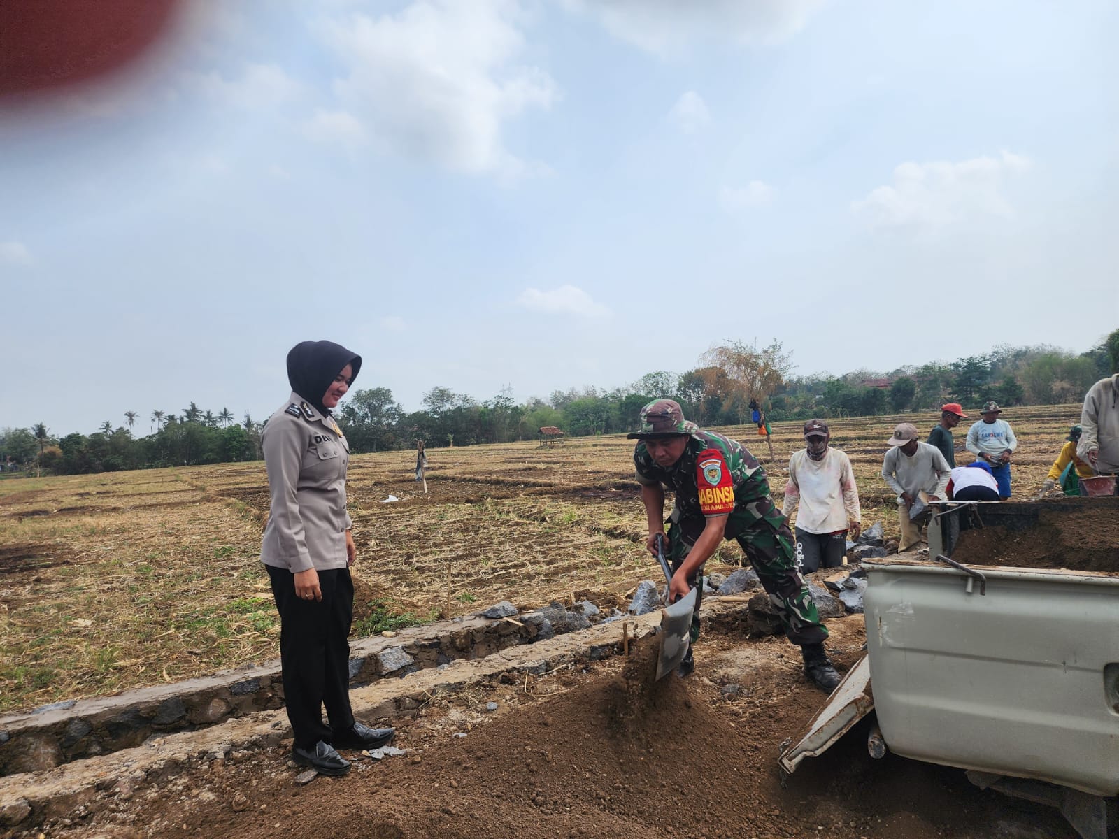 e03eb352-898c-42d5-b37c-c9b2e420cb08