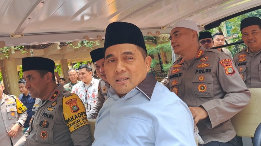 kapolda_metro_jaya_irjen_pol_karyoto_beri_keterangan_foto_pmj_840x576