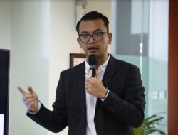 juru_bicara_ky_miko_ginting_beri_keterangan_foto_pmjtwitter_840x576