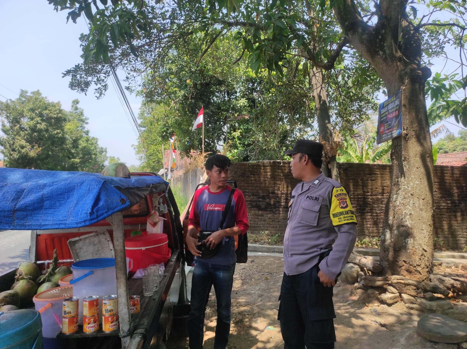 438046af-8a9f-4cdb-b04a-7461a612ee90