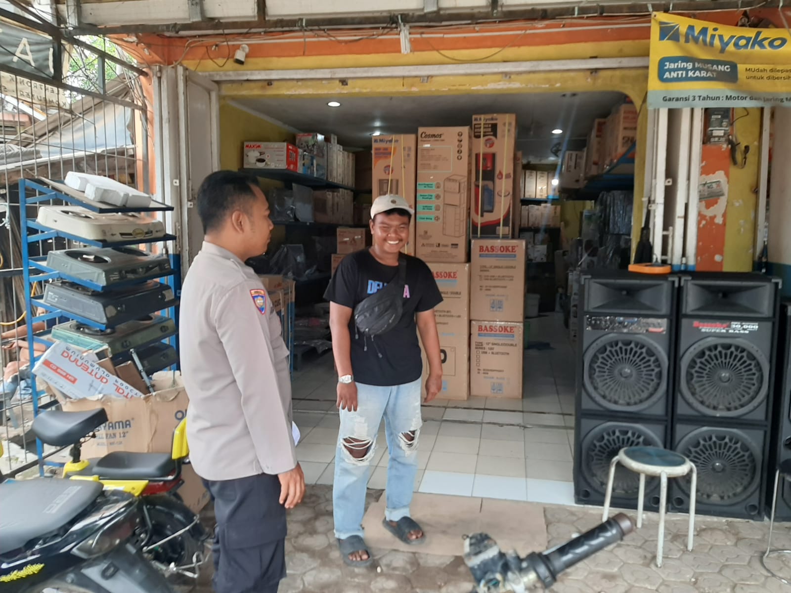 ea9d38bc-674a-4042-8734-990467347978