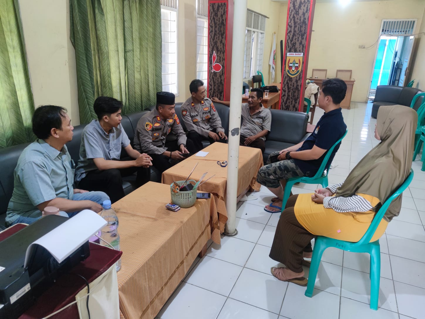 d566f476-8a3c-451c-a426-8797f50e16a7