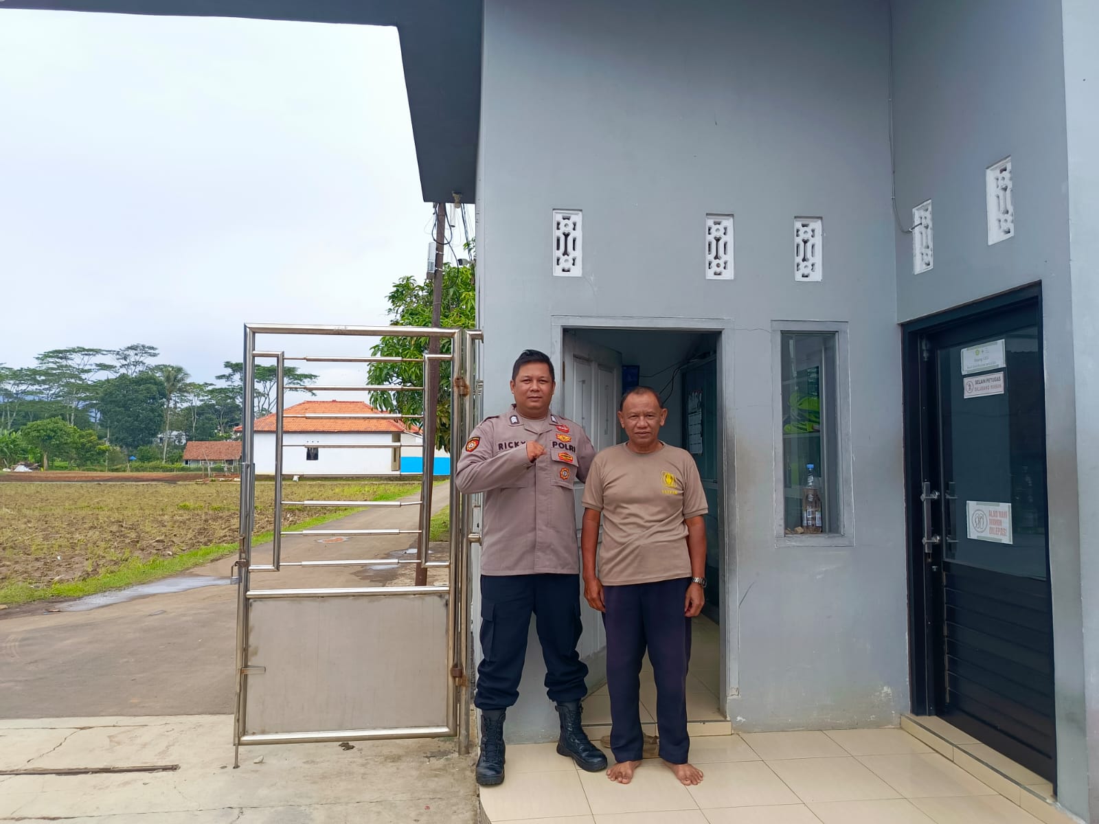 f82d8154-9cbc-4ce6-81a3-aa452665cfa5