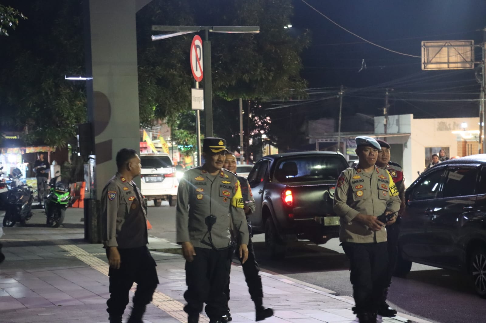 f7a9dfea-ba37-4f26-9db3-d21bc1927581