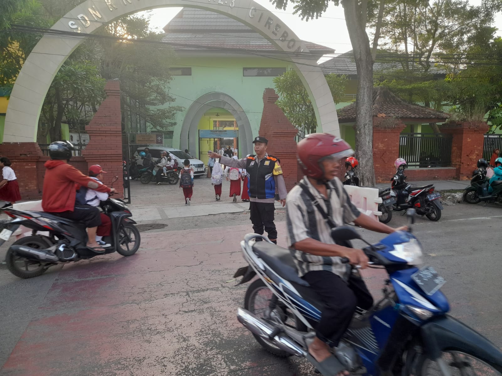 WhatsApp Image 2024-05-20 at 08.17.00