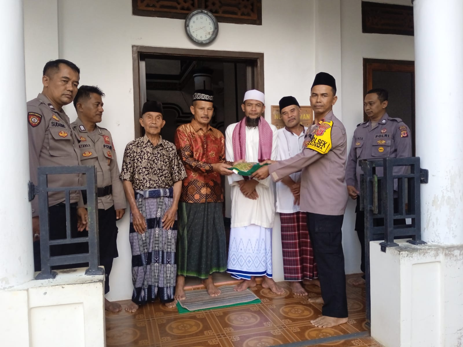 27bc0c06-8642-47b4-9ae2-5240584f6745