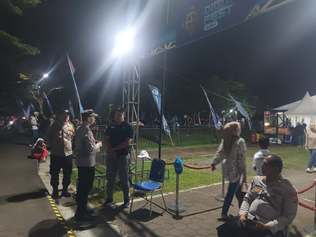 2d0b6912-252e-4cd7-b7eb-593152b7ee93