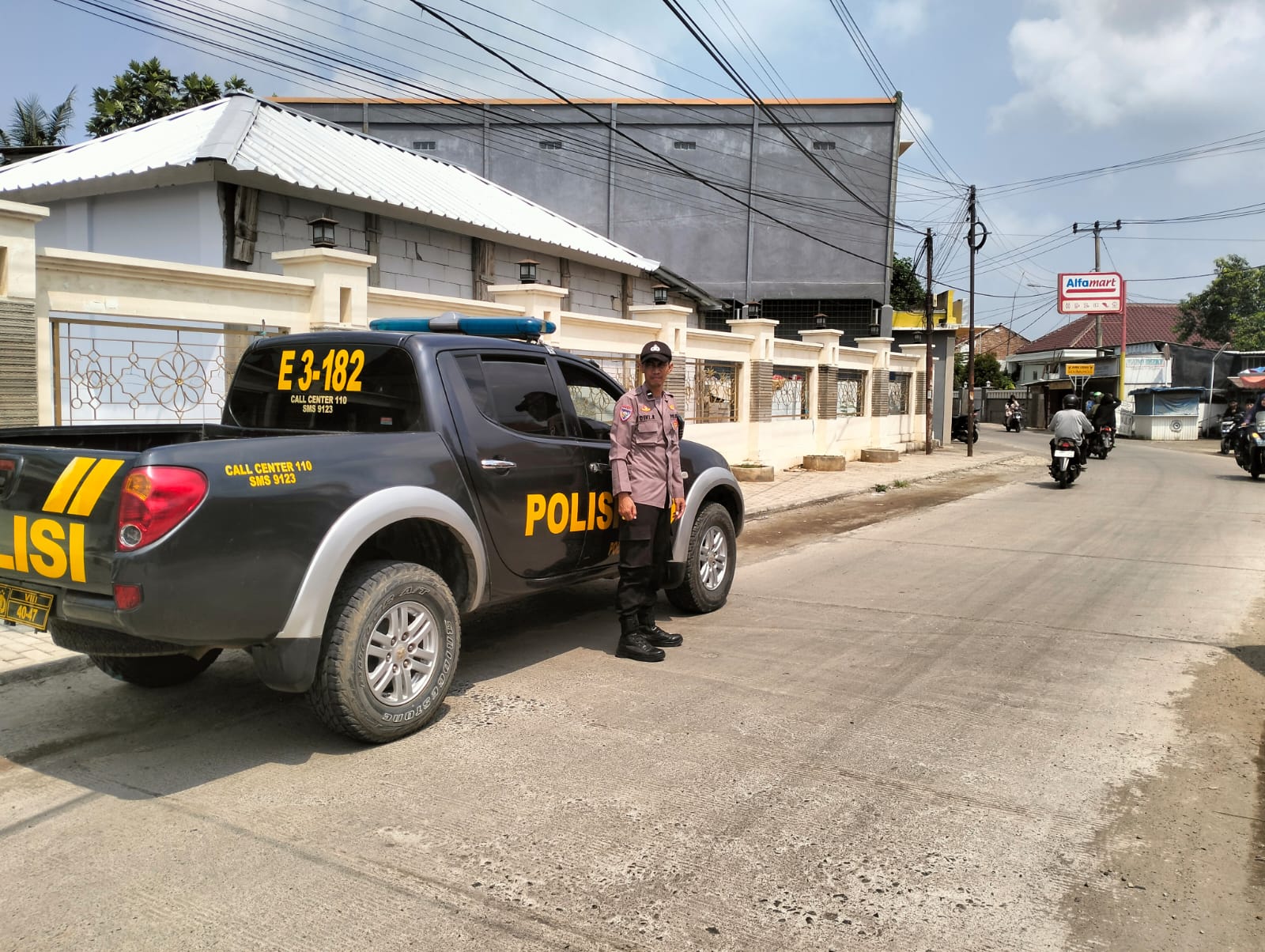 2deff745-cf69-4f87-b15d-b9dea23710b7