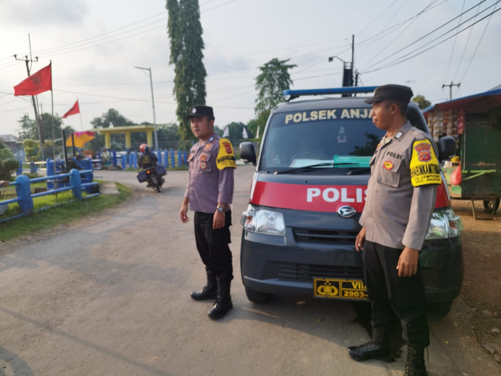 304c416b-dc65-4a6e-8806-ebeb9e5bdb58