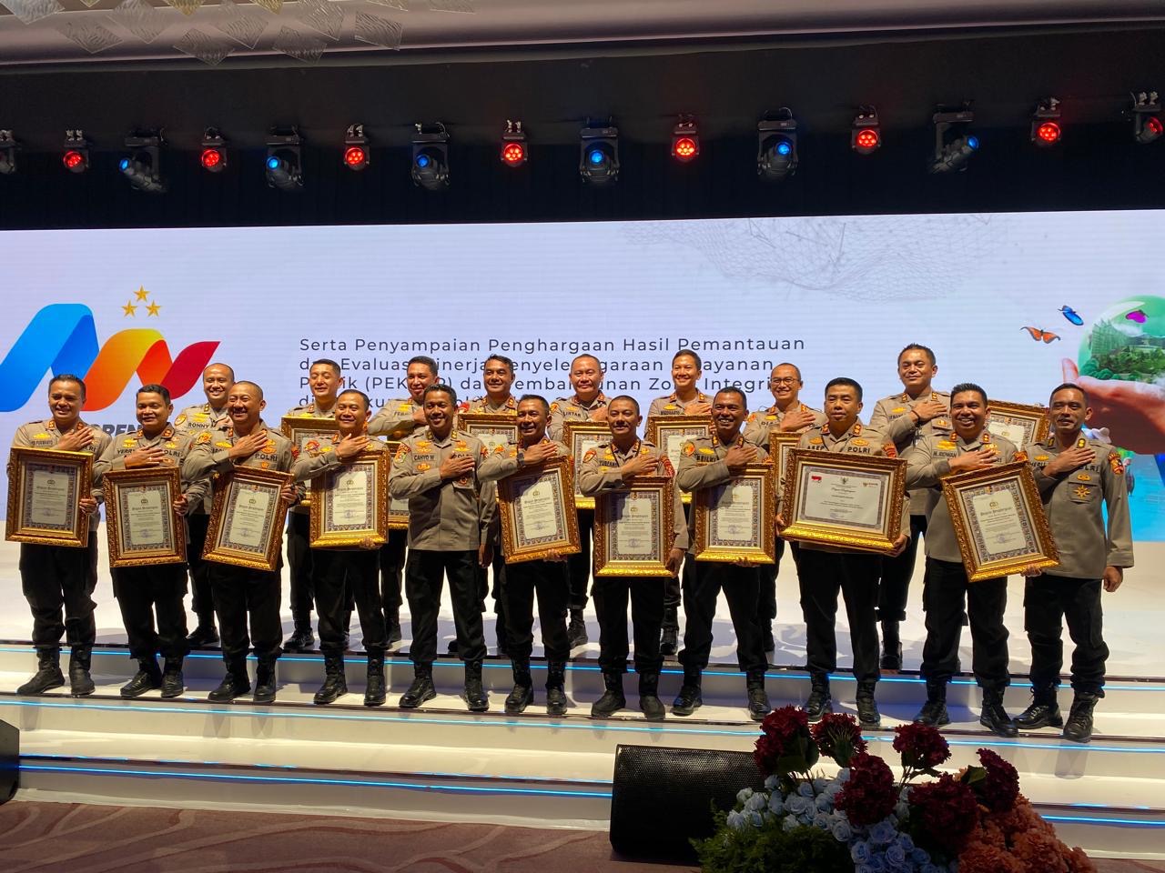 c391b0ba-6d76-4d26-a0ce-50a5051b6085