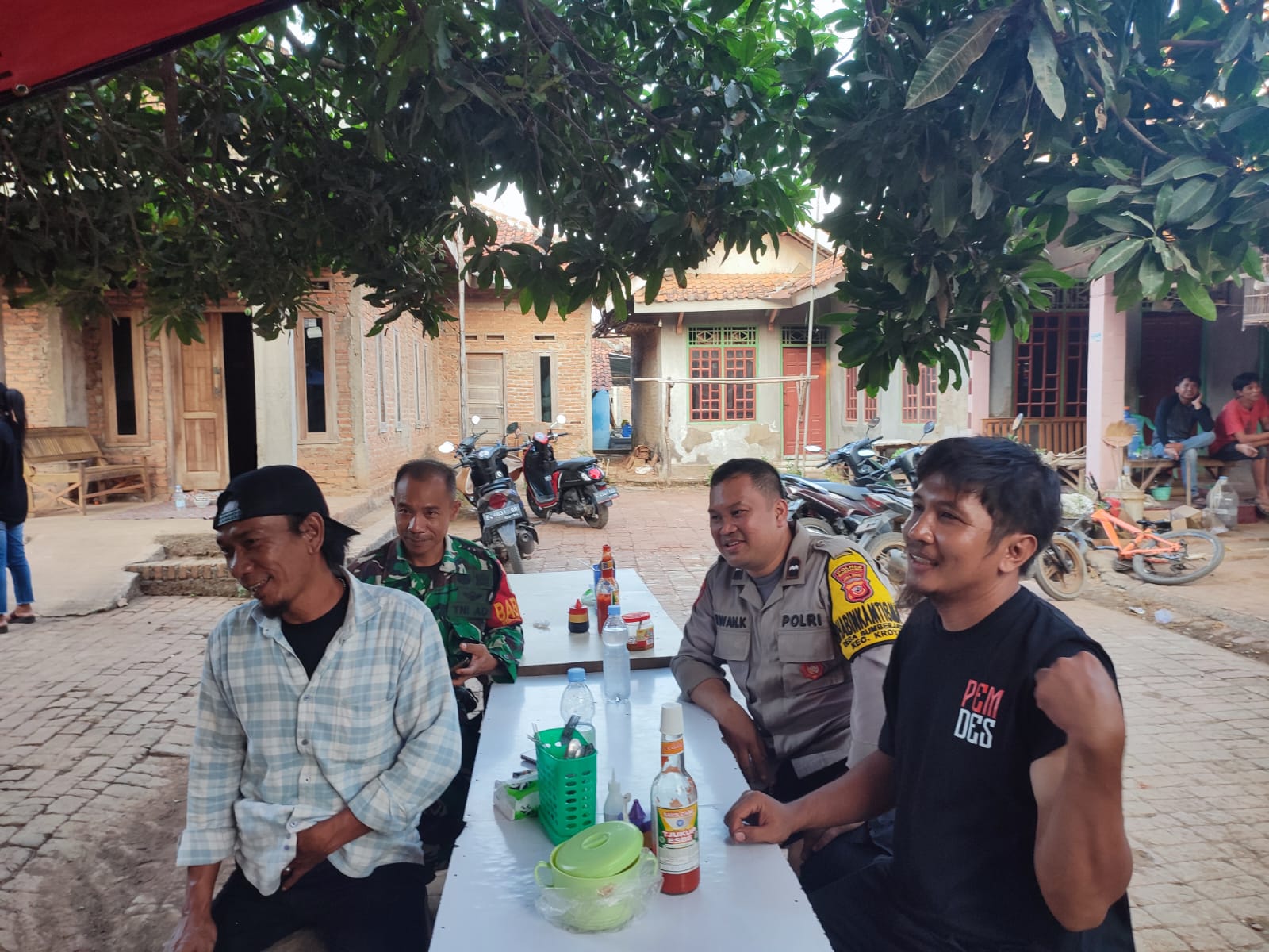 de9c2817-bdde-4f5e-a10b-d711e0fd3651