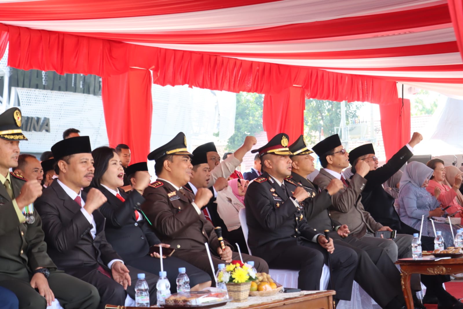 6f0351f4-62ff-4ce8-8abe-8d8e8f5a8731