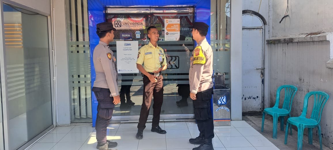 ce652ddc-125d-47f7-92a0-583f56f16277