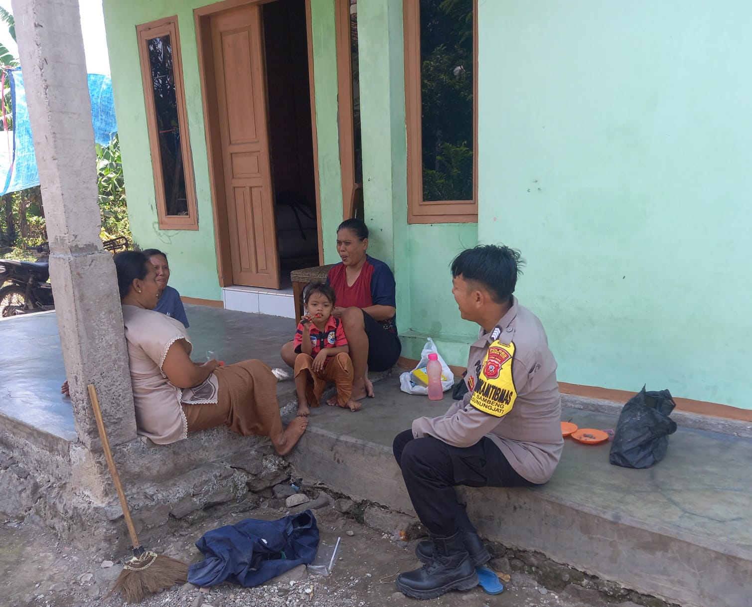 WhatsApp Image 2024-10-27 at 08.42.38