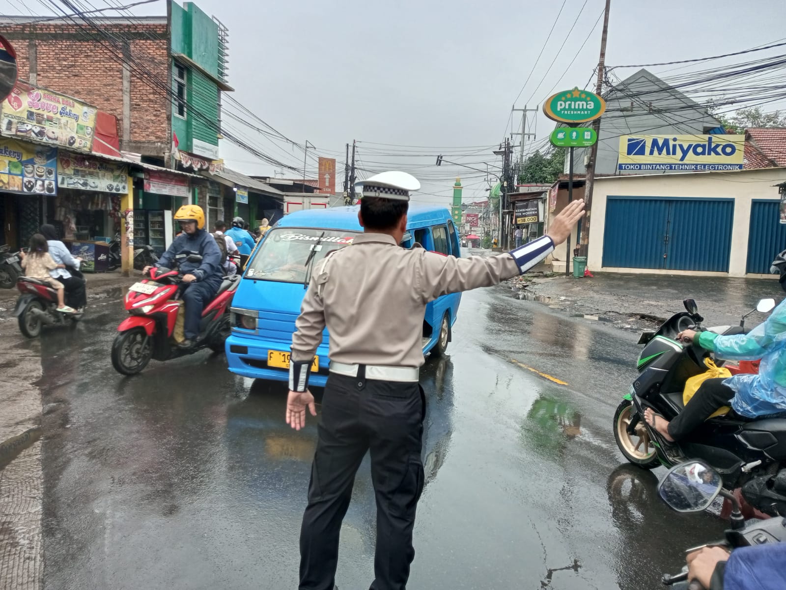 13788875-8004-4e2e-ab06-a3b2f81f8d80