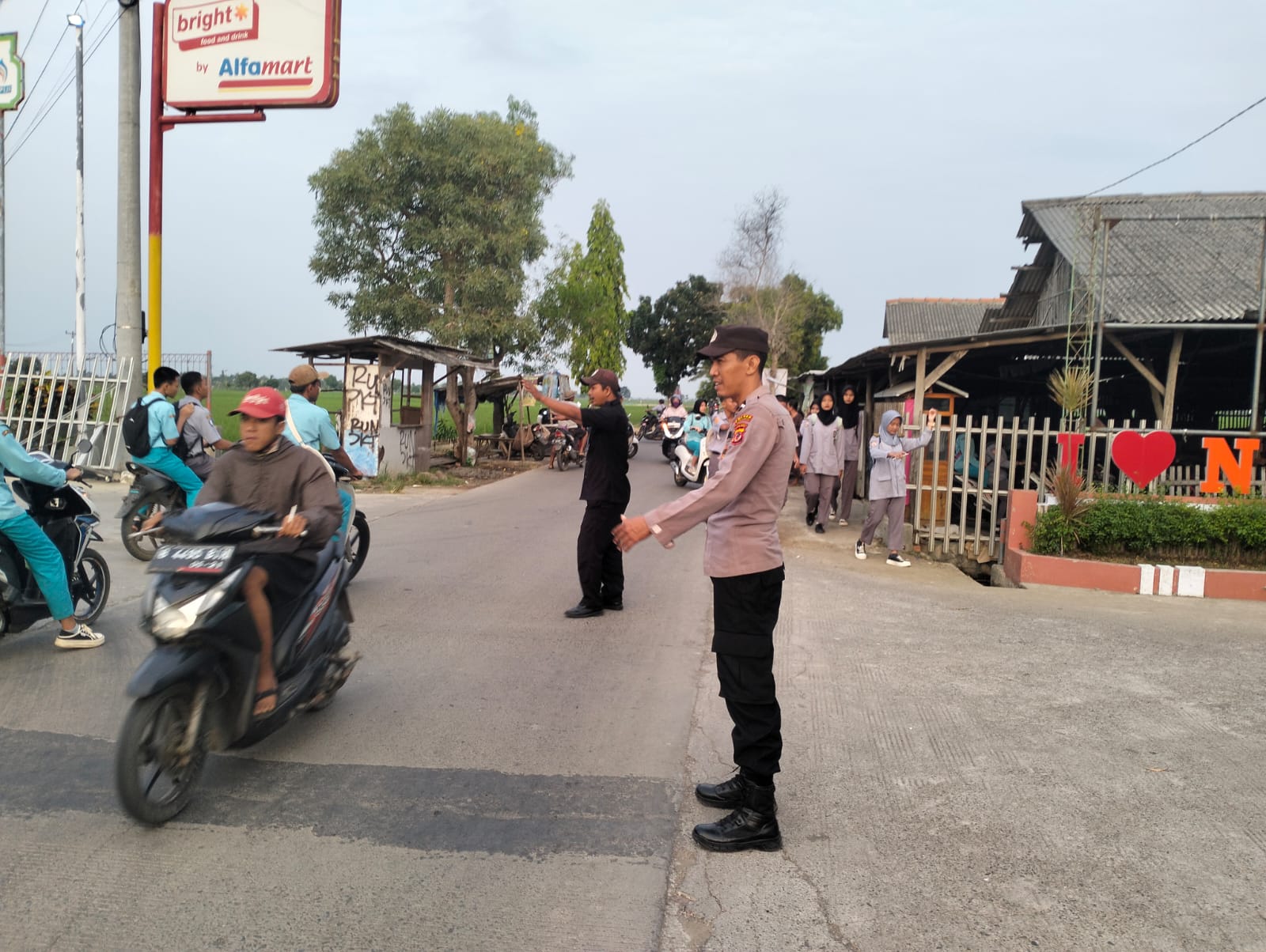 WhatsApp Image 2025-02-19 at 08.21.00